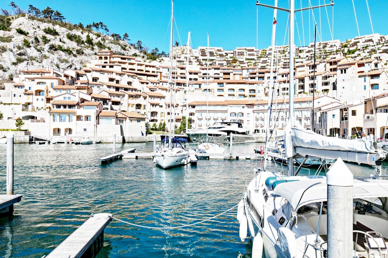 Portopiccolo Avolare Apartments In Panoramic Terrasses - Beach Included システィアーナ エクステリア 写真
